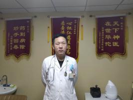 赵伏成教授擅长治疗各种皮肤病